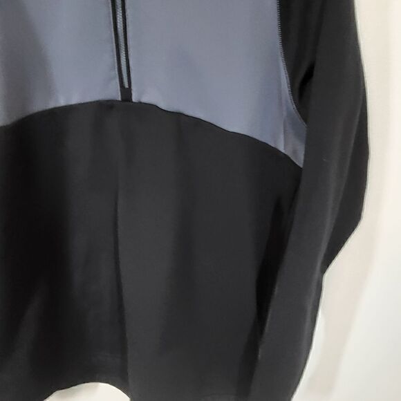 Adidas Men's Gray & Black Cuma Warm Pullover - Picture 8 of 9